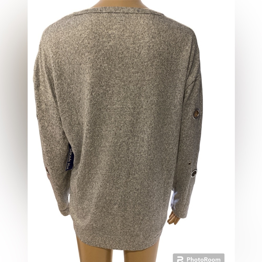 Cascade Blue long sleeve top size S - Picture 3 of 3